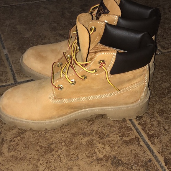 Boots - Picture 3 of 3